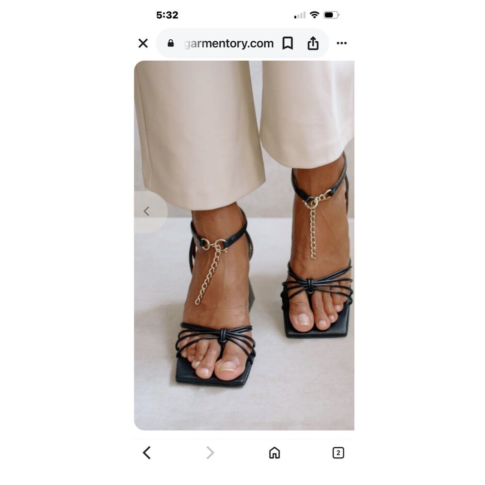 Alohas Cactus Black Leather Strappy Chunky Heels Made in Spain Size 39